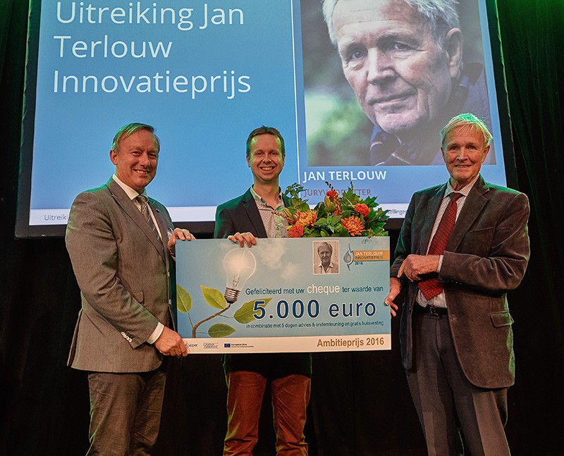 JVF-Jan-Terlouw-Innovatieprijs-Ambitie-2016-Elestor.jpg